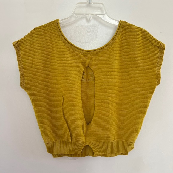 Mustard Yellow Short Sleeve Top - Picture 4 of 5